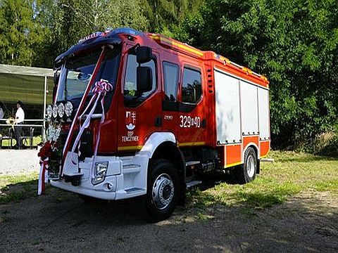 Poświęcenie nowego samochodu OSP Tenczynek Poświęcenie nowego samochodu OSP Tenczynek